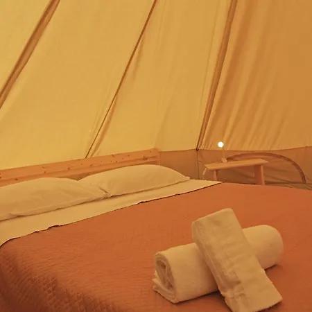 Semesteranläggning (resort) Riva Di