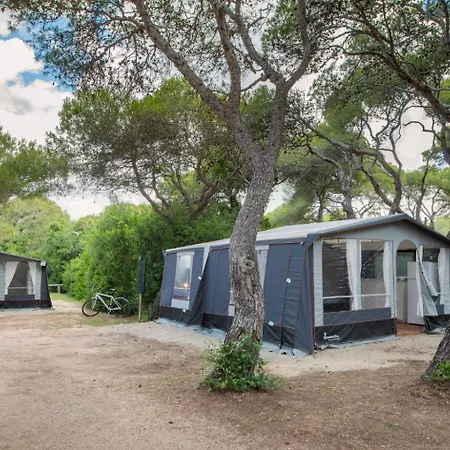 Semesteranläggning (resort) Riva Di