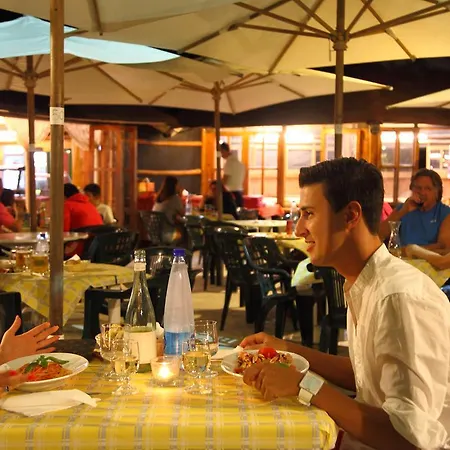 Semesteranläggning (resort) Riva Di 4*